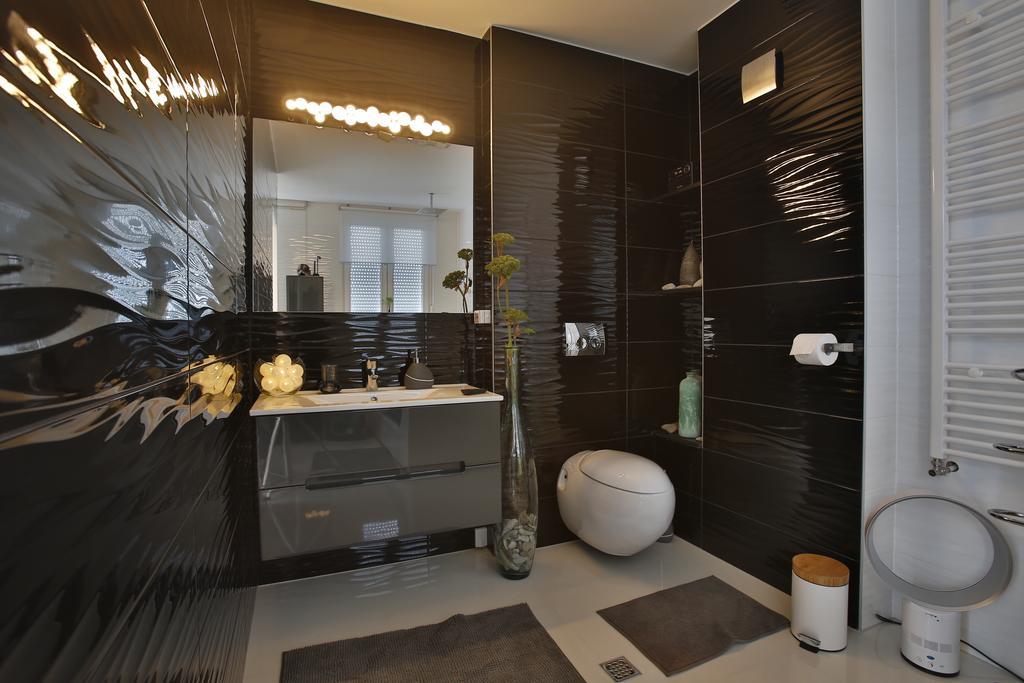 Studio-Apartment Val - Luxury Massage Chair - Private Spa- Hot Tub, Infrared Sauna, , Parking With Video Surveillance, Entry With Pin 0 - 24H, Free Cancellation 24 Hours Before Check In Slavonski Brod Exterior foto