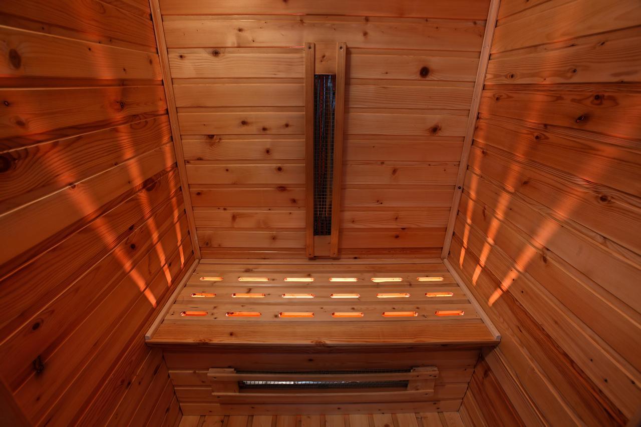Studio-Apartment Val - Luxury Massage Chair - Private Spa- Hot Tub, Infrared Sauna, , Parking With Video Surveillance, Entry With Pin 0 - 24H, Free Cancellation 24 Hours Before Check In Slavonski Brod Exterior foto